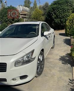 نيسان ماكسيما